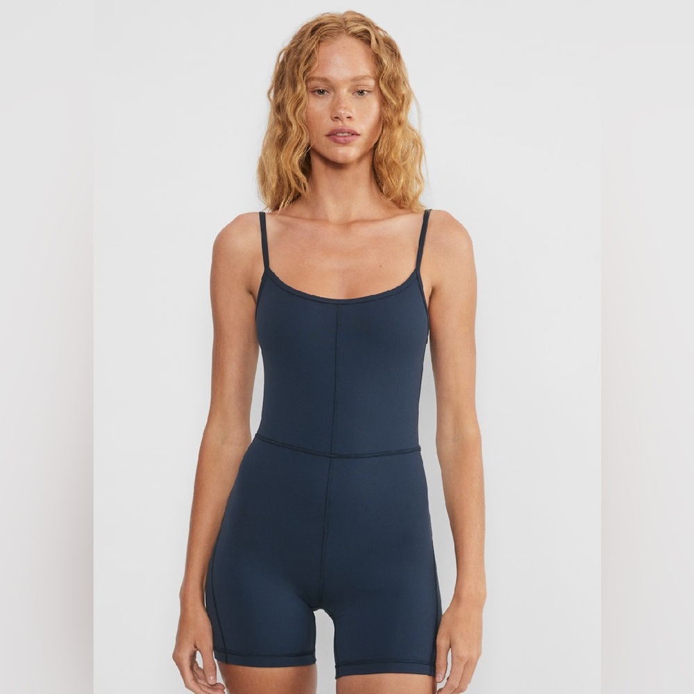 NWT TNA Divinity 5” romper in admiral